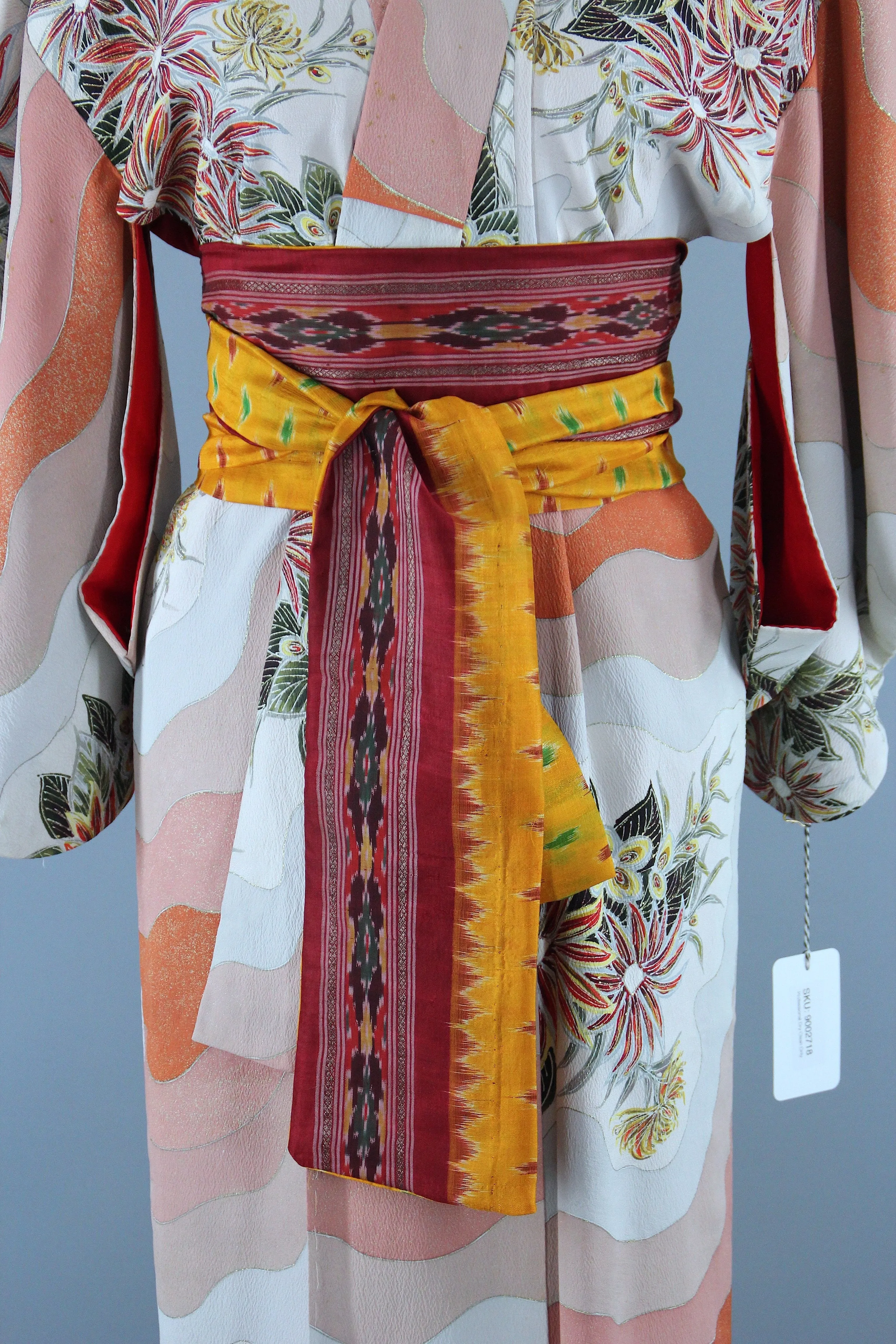 1940s Vintage Silk Kimono Robe / White Terra Cotta Floral Print