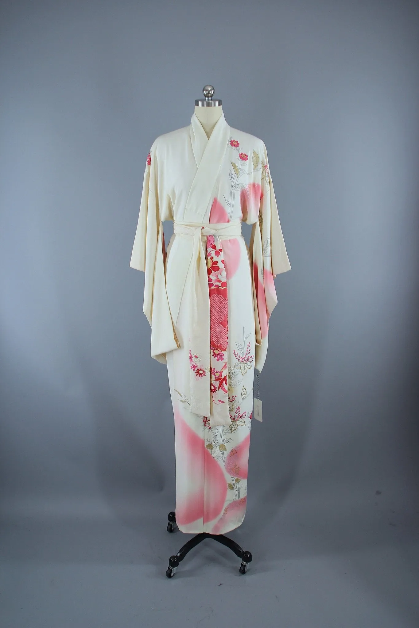 1950s Vintage Silk Kimono Robe / White Pink Gold Floral Print