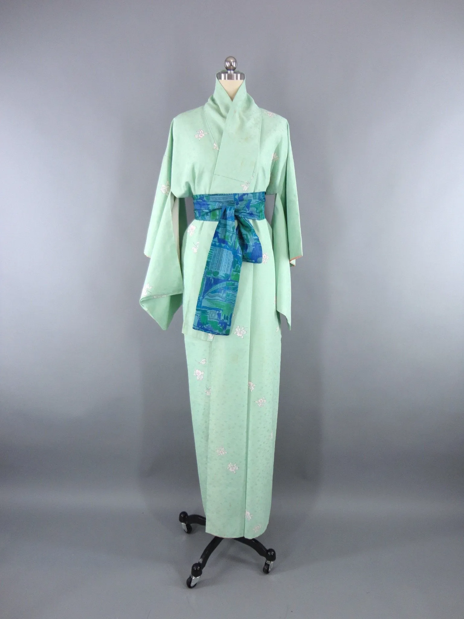 1960s Vintage Silk Kimono Robe with Green Orchid Floral Print