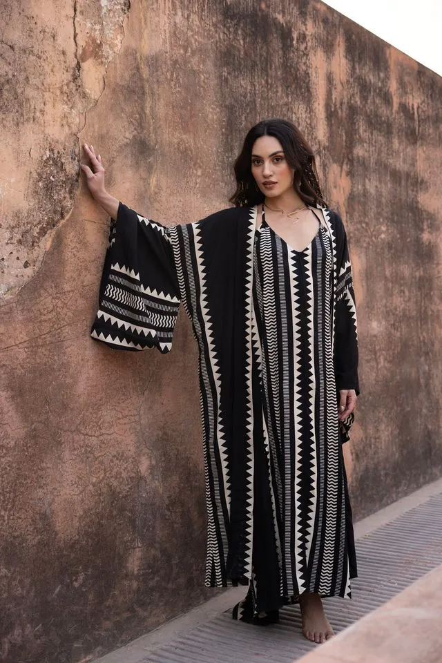 Anata Maxi Kimono - Black & White