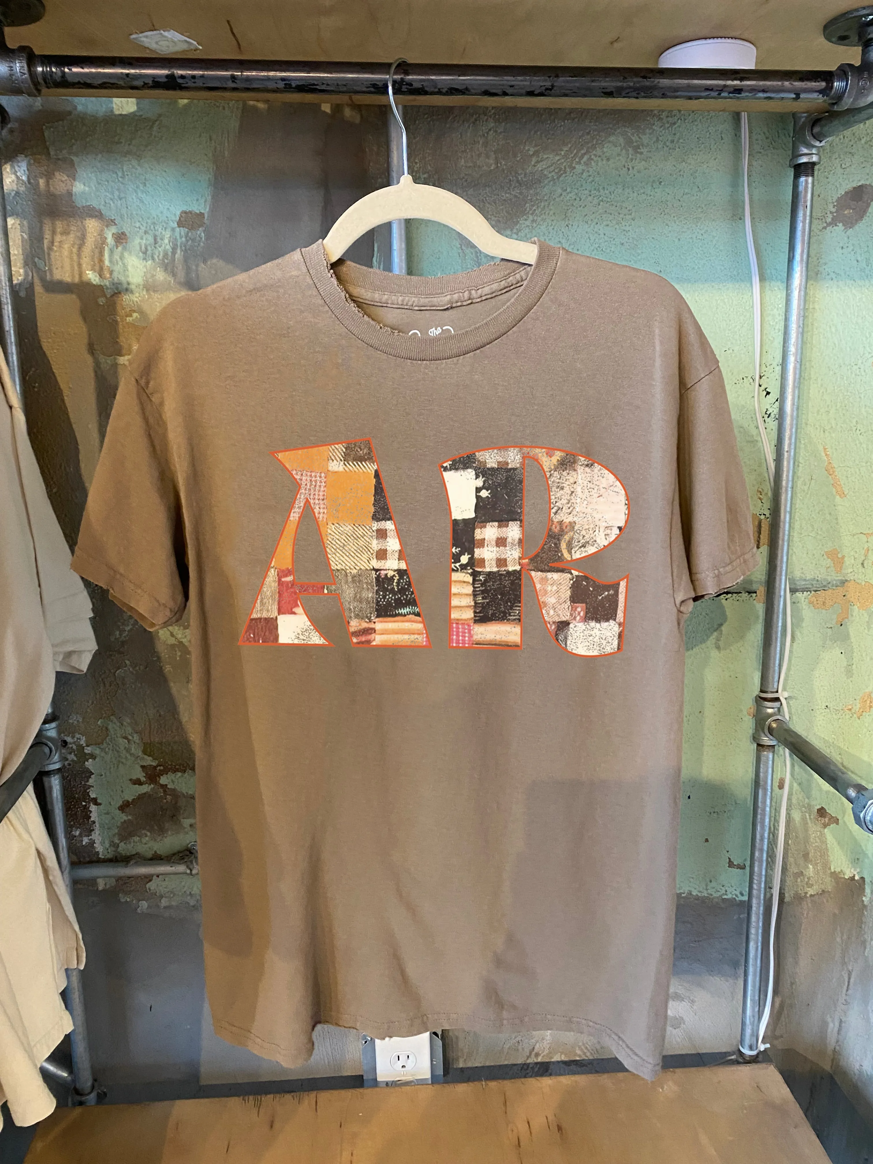 Arkansas Quilt Brown Thrifted Tee