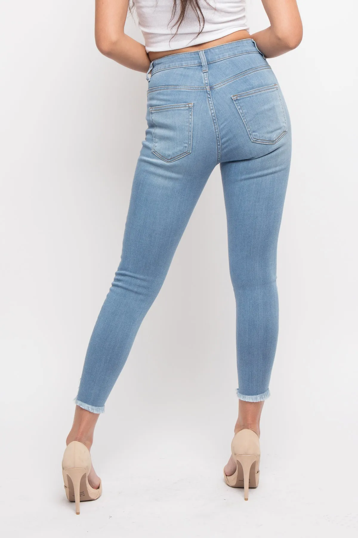 Essential Distressed Cropped Jeans