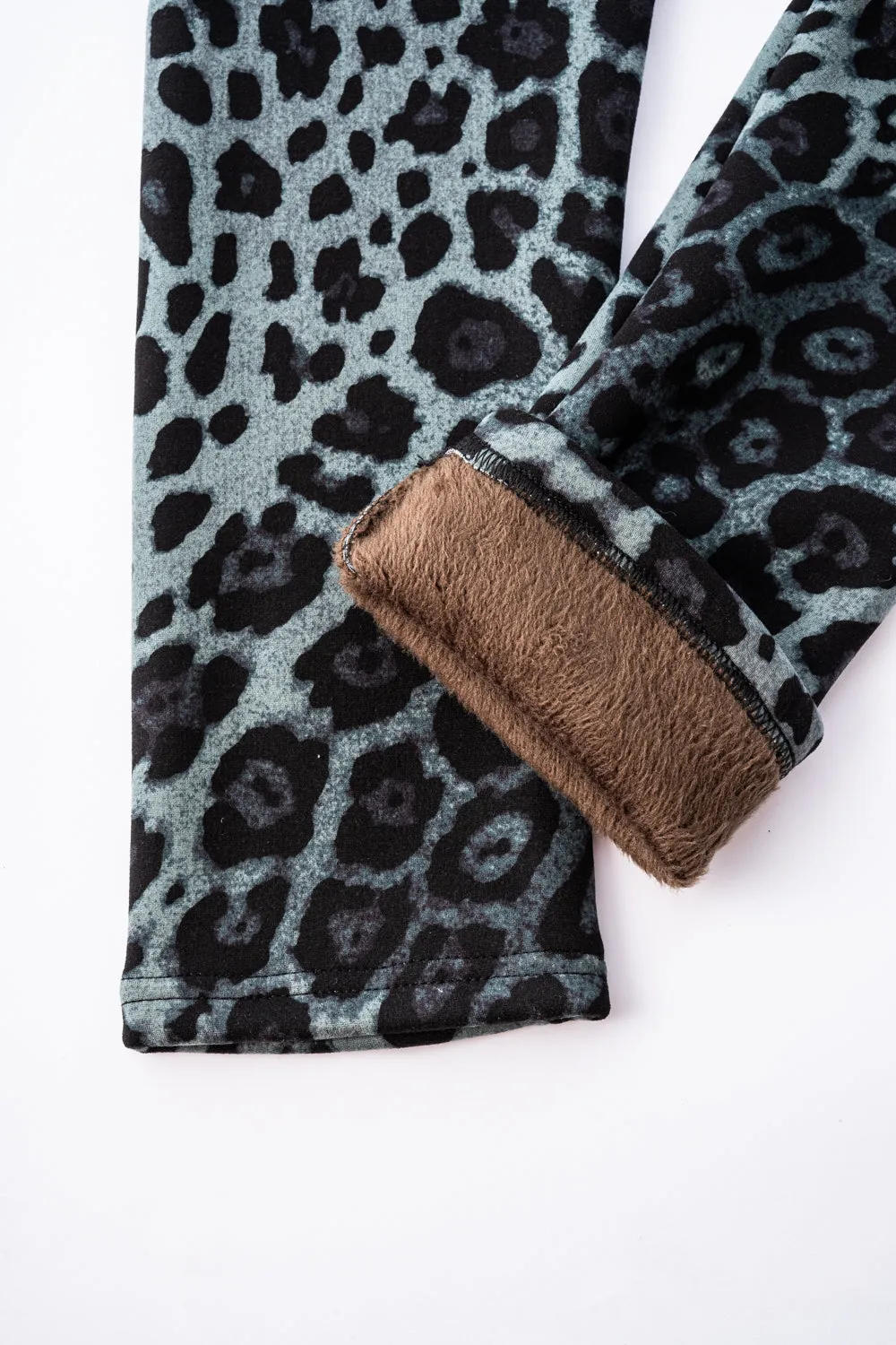 Green Leopard - Cozy Lined