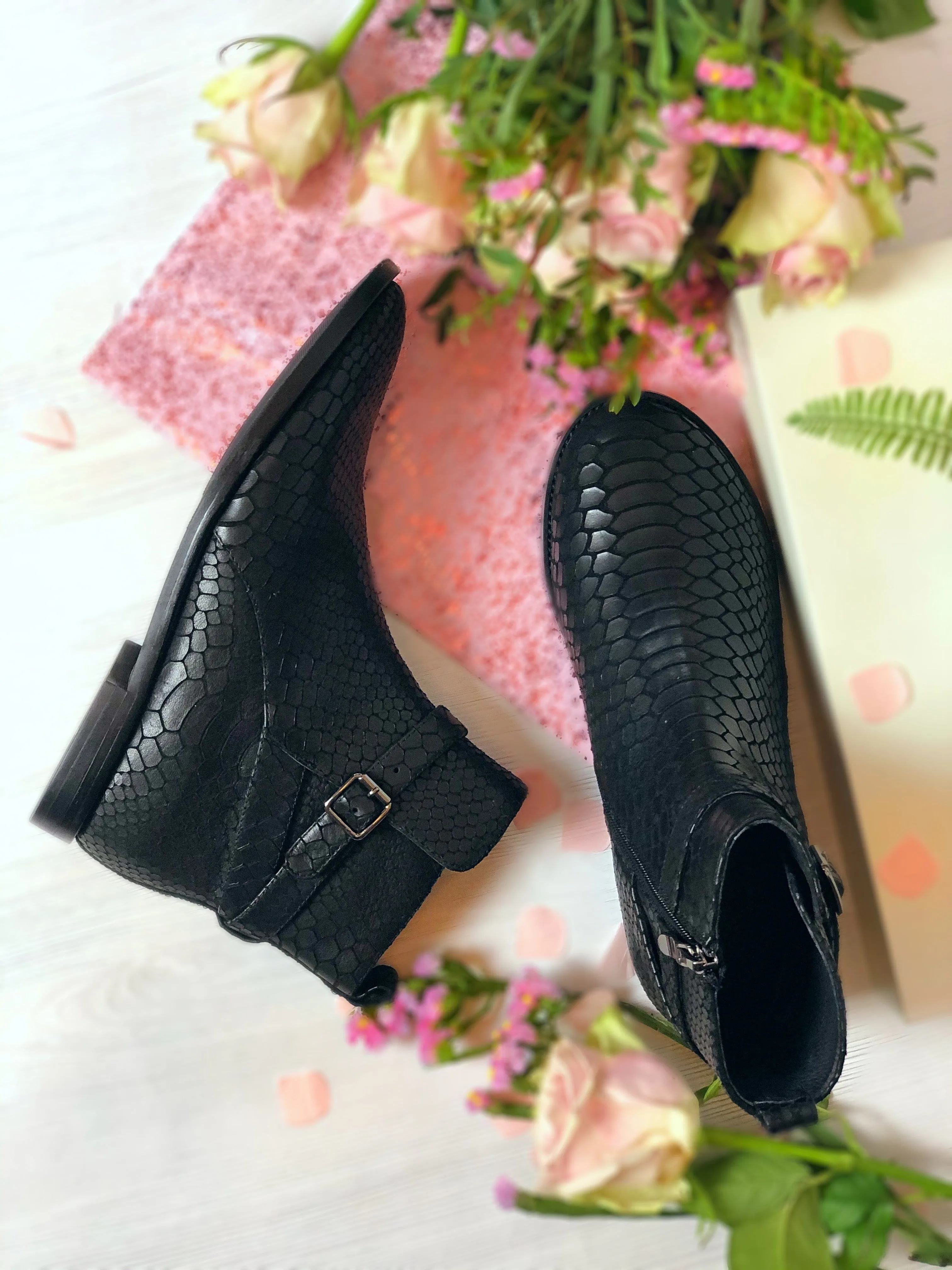 Hampstead - Black Croc Single Strap & Zip Boots