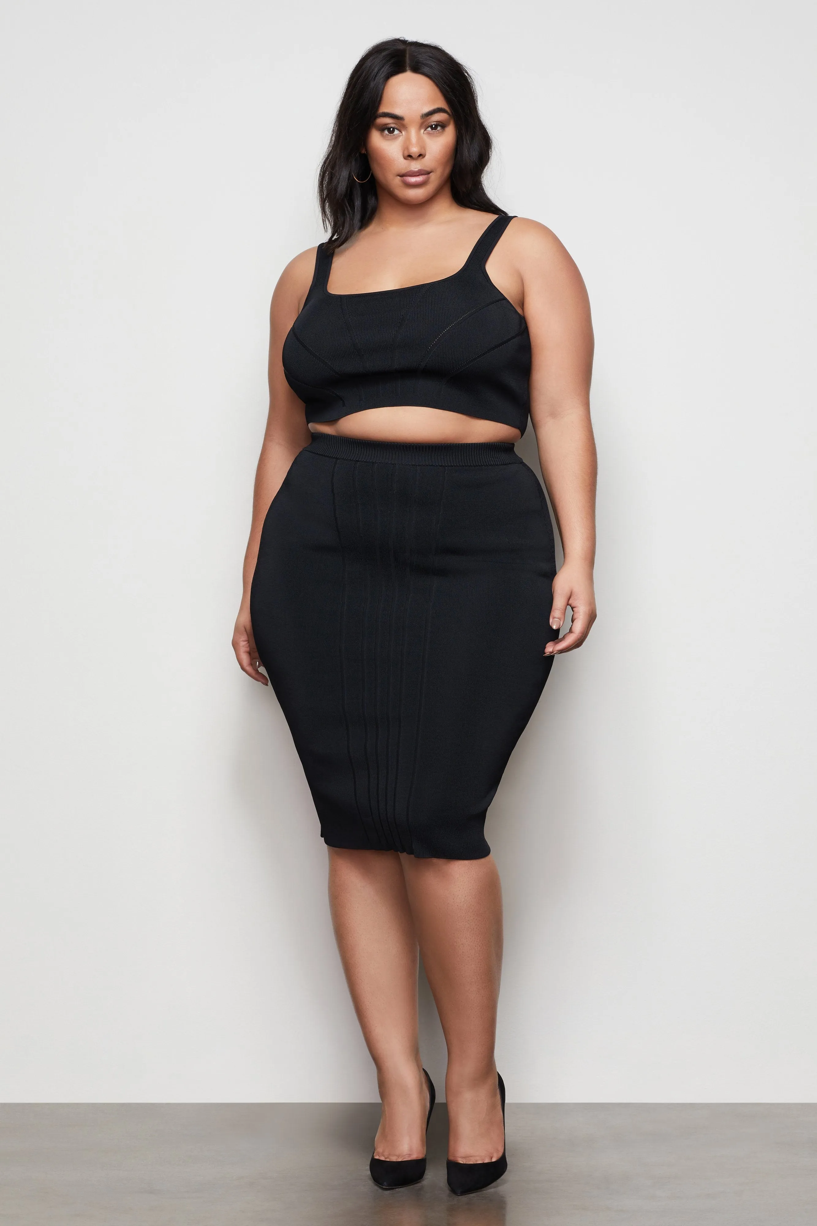 THE CONTOURED MIDI SKIRT | BLACK001